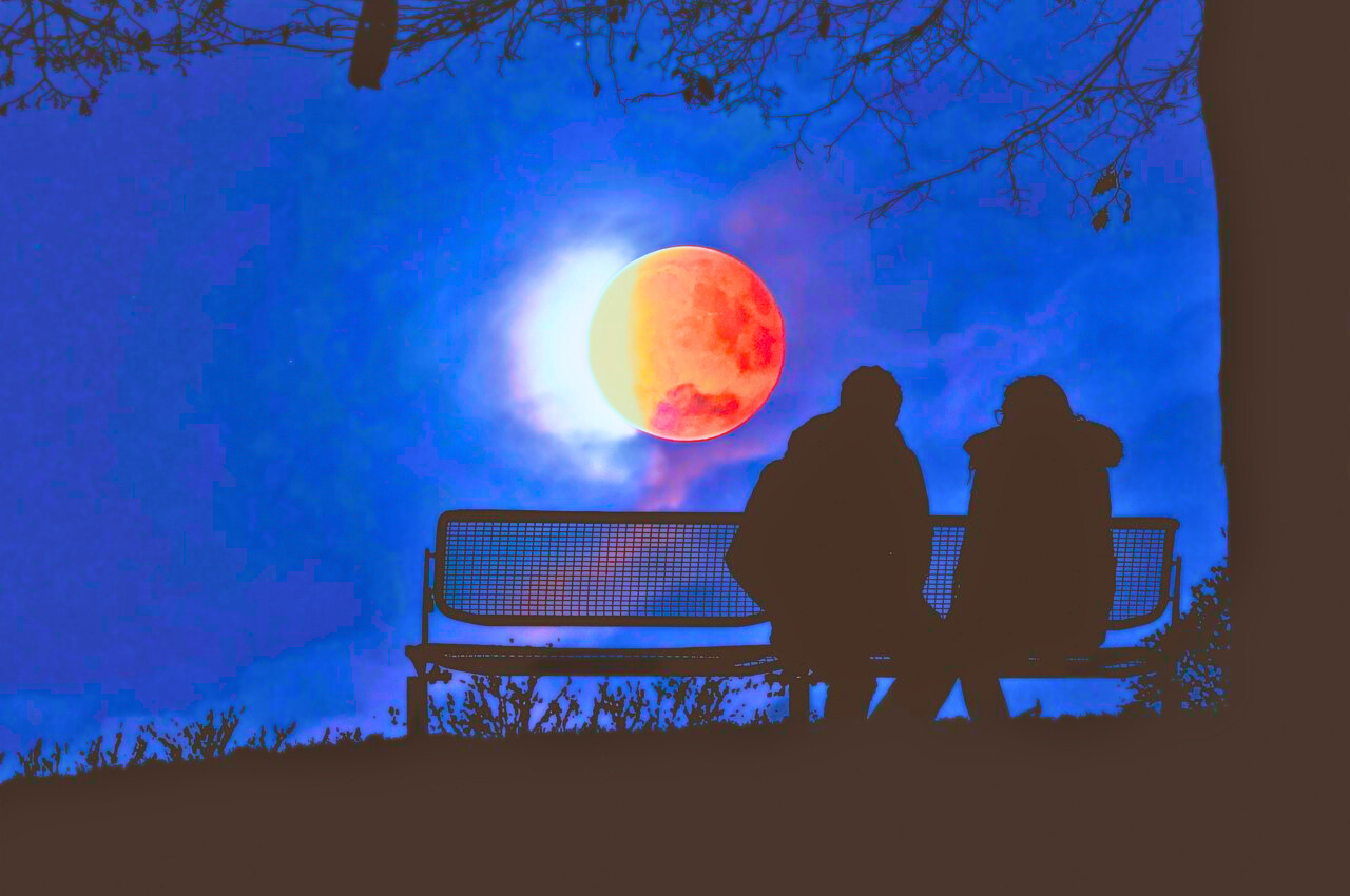 Nouvelle lune du 20 avril : l'éclipse solaire hybride la renforce !